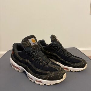 Carhartt WIP Men's Camouflage Sneakers